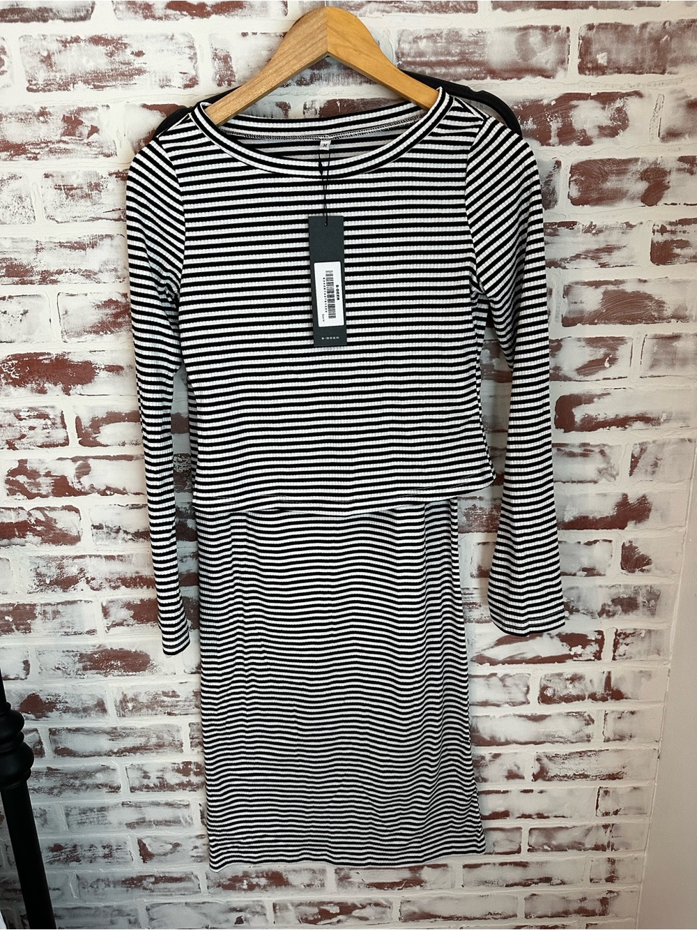 Striped Black and White Long-Sleeve Skirt Set